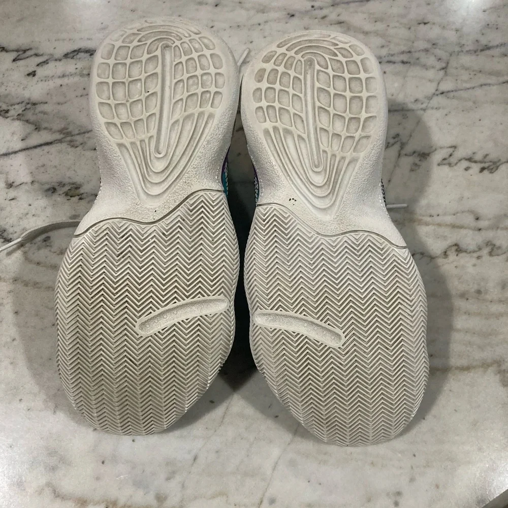 Adidas Harden Stepback basketball shoes